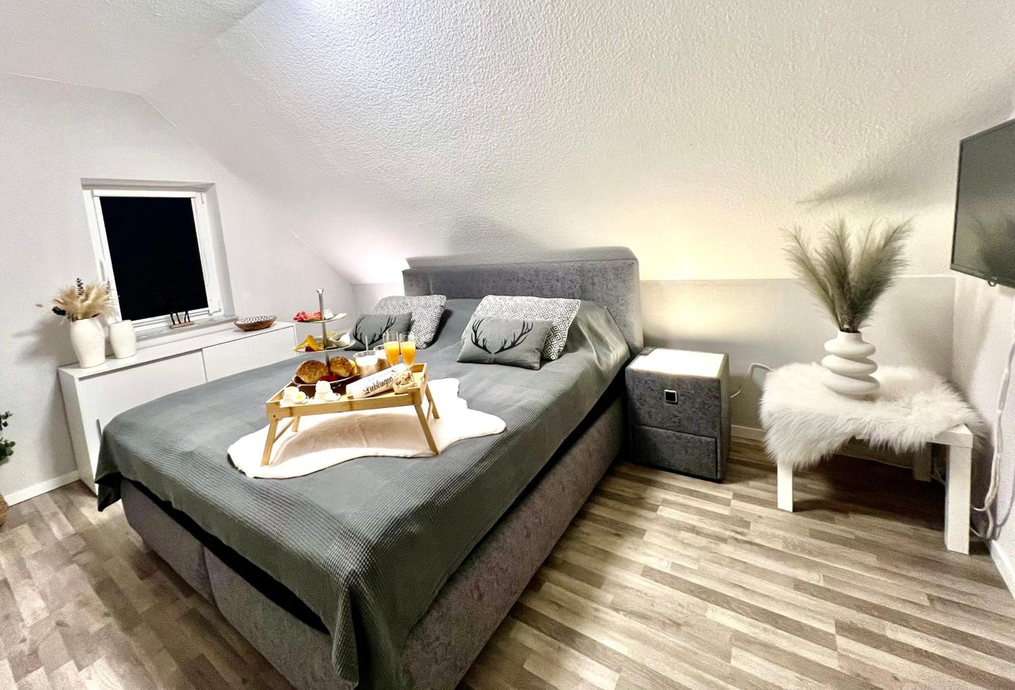 Ferienwohnung Haus Moorblick Mit Garten In Kanallage Wiesmoor Ngoại thất bức ảnh
