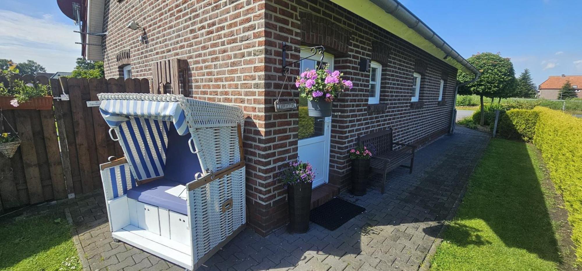 Ferienwohnung Haus Moorblick Mit Garten In Kanallage Wiesmoor Ngoại thất bức ảnh